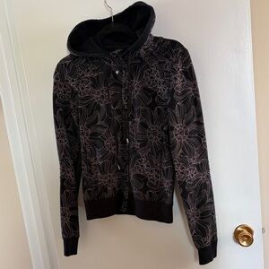 Lululemon women’s hooded zip up sweater size 6